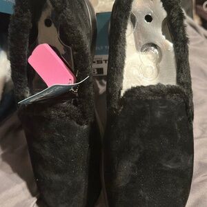NIB Skechers Go Step Velvety women’s shoe slip on size 8 black